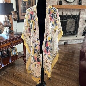Woven Heart Patterned Yellow & Black Shawl